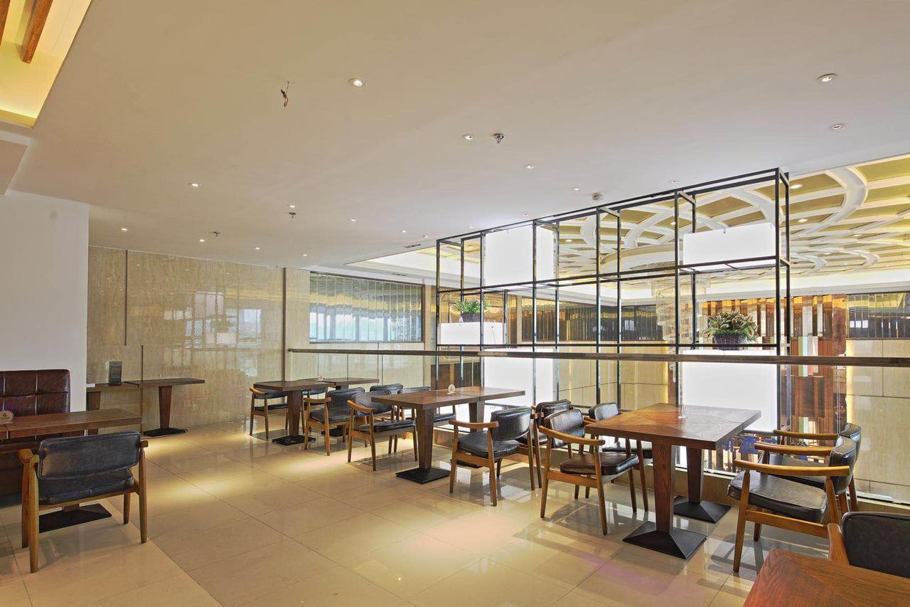 Days Inn South Guangzhou Raiway Station Exterior photo